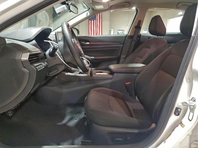 Nissan Altima Sv Image 6