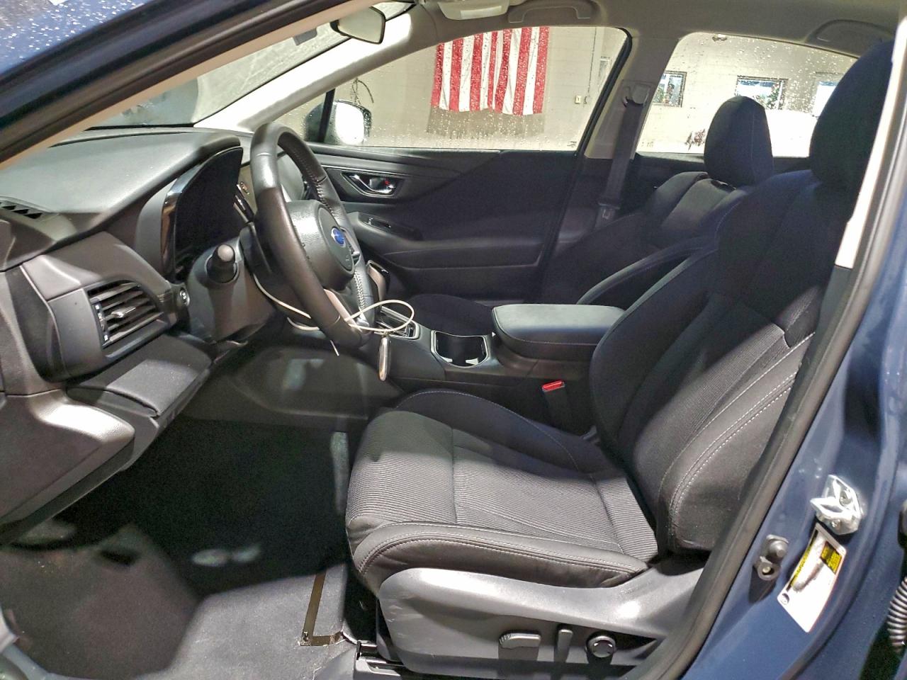 Subaru Legacy Premium Image 6