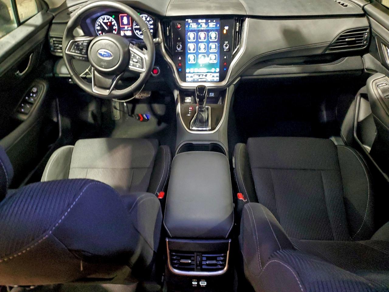 Subaru Legacy Premium Image 10