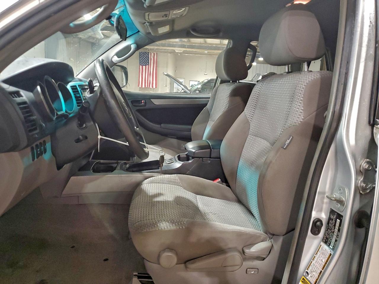 Toyota 4Runner Sr5 Image 10