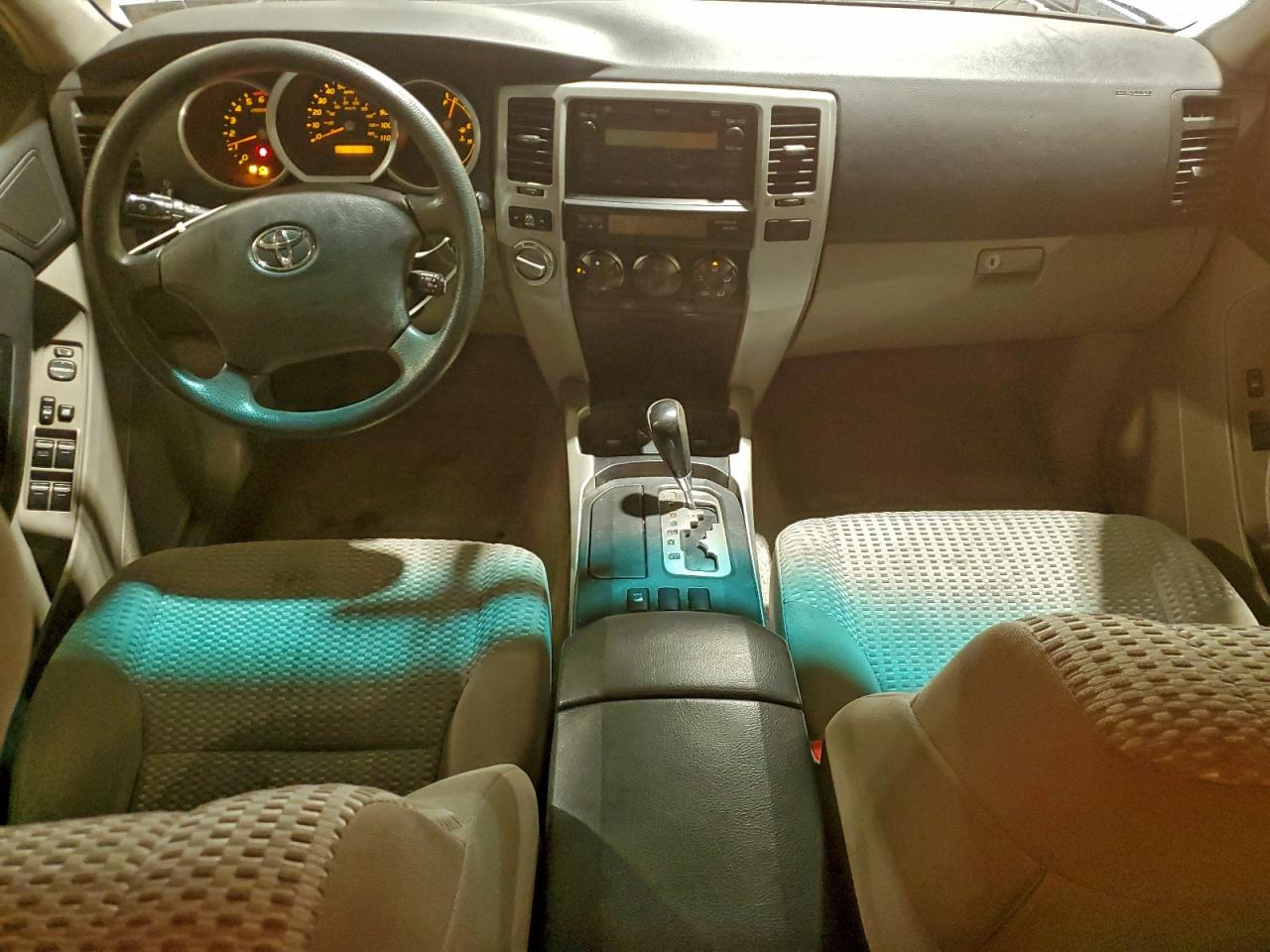 Toyota 4Runner Sr5 Image 4