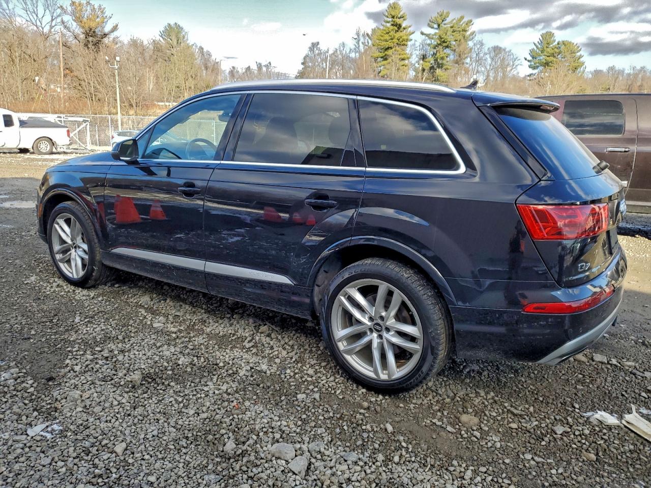 Audi Q7 Prestige Image 11