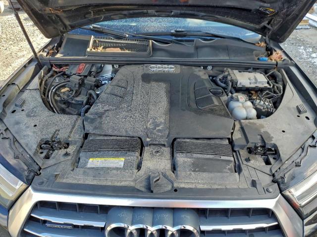 Audi Q7 Prestige Image 12