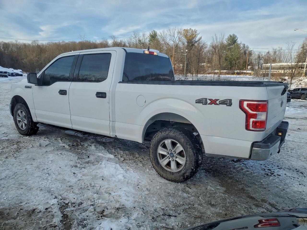 Ford F-150 Supercrew Image 9