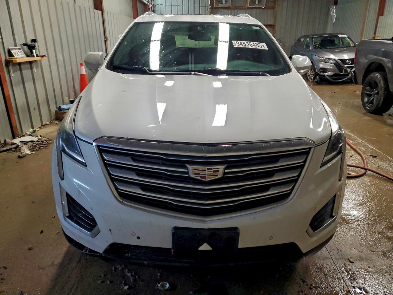 Cadillac XT5 Premium Luxury Image 2