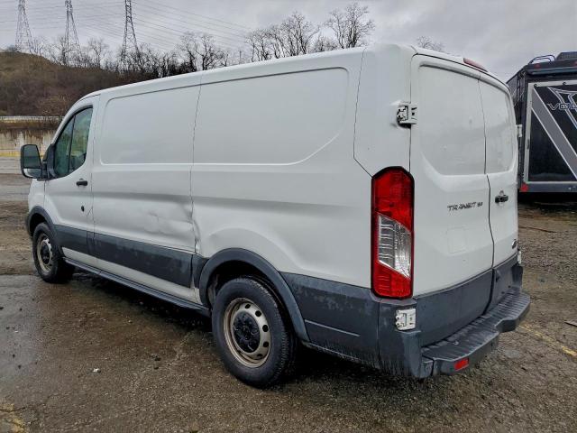 Ford Transit T-150 Image 3