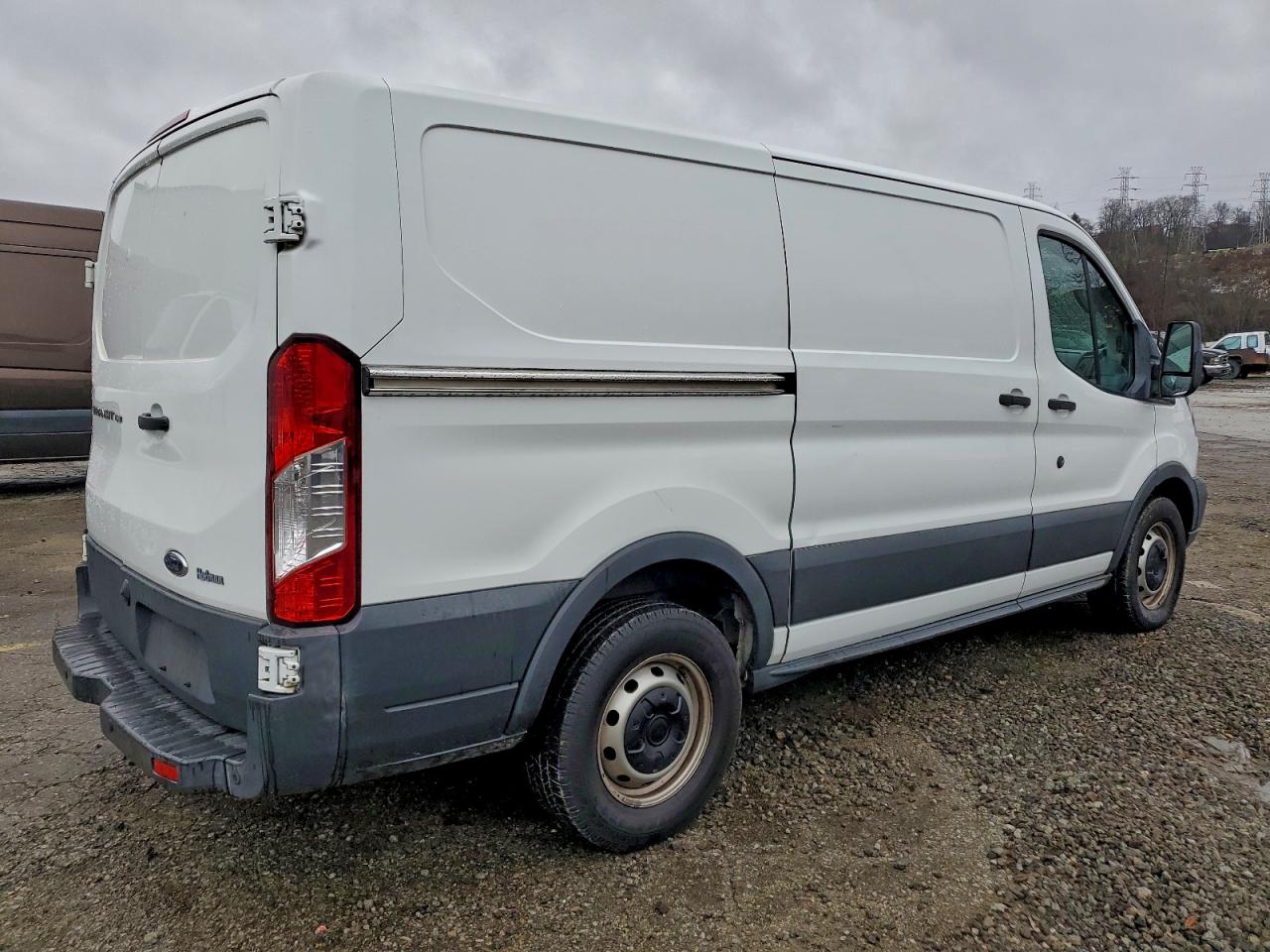 Ford Transit T-150 Image 13