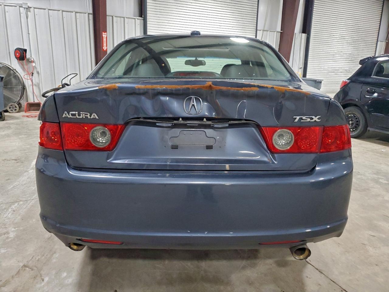 Acura TSX Image 3
