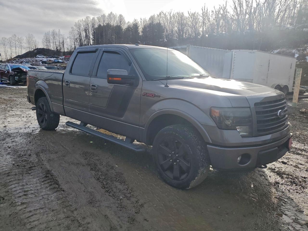 Ford F-150 Supercrew Image 11