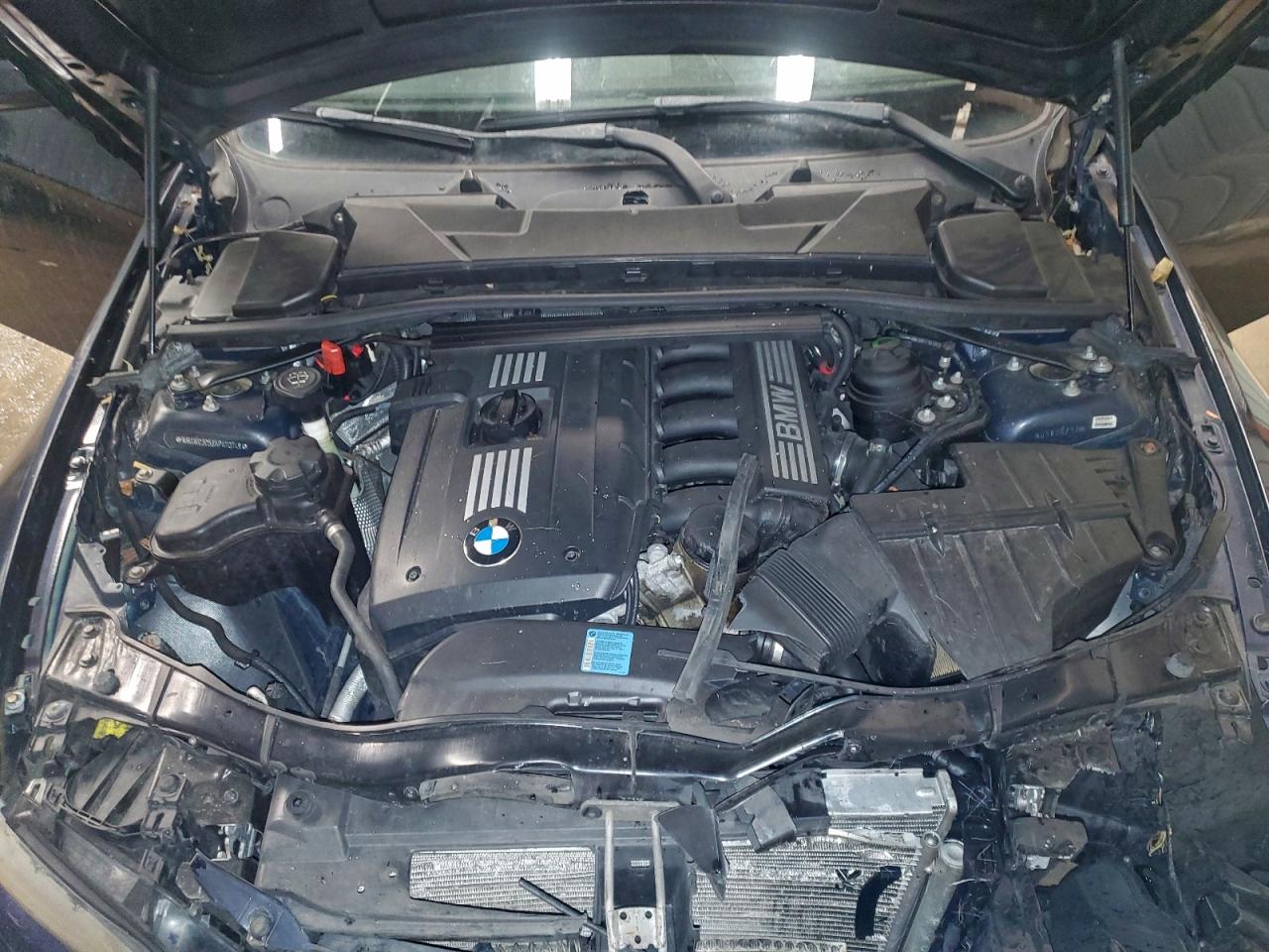 BMW 3 Series Xi Image 6