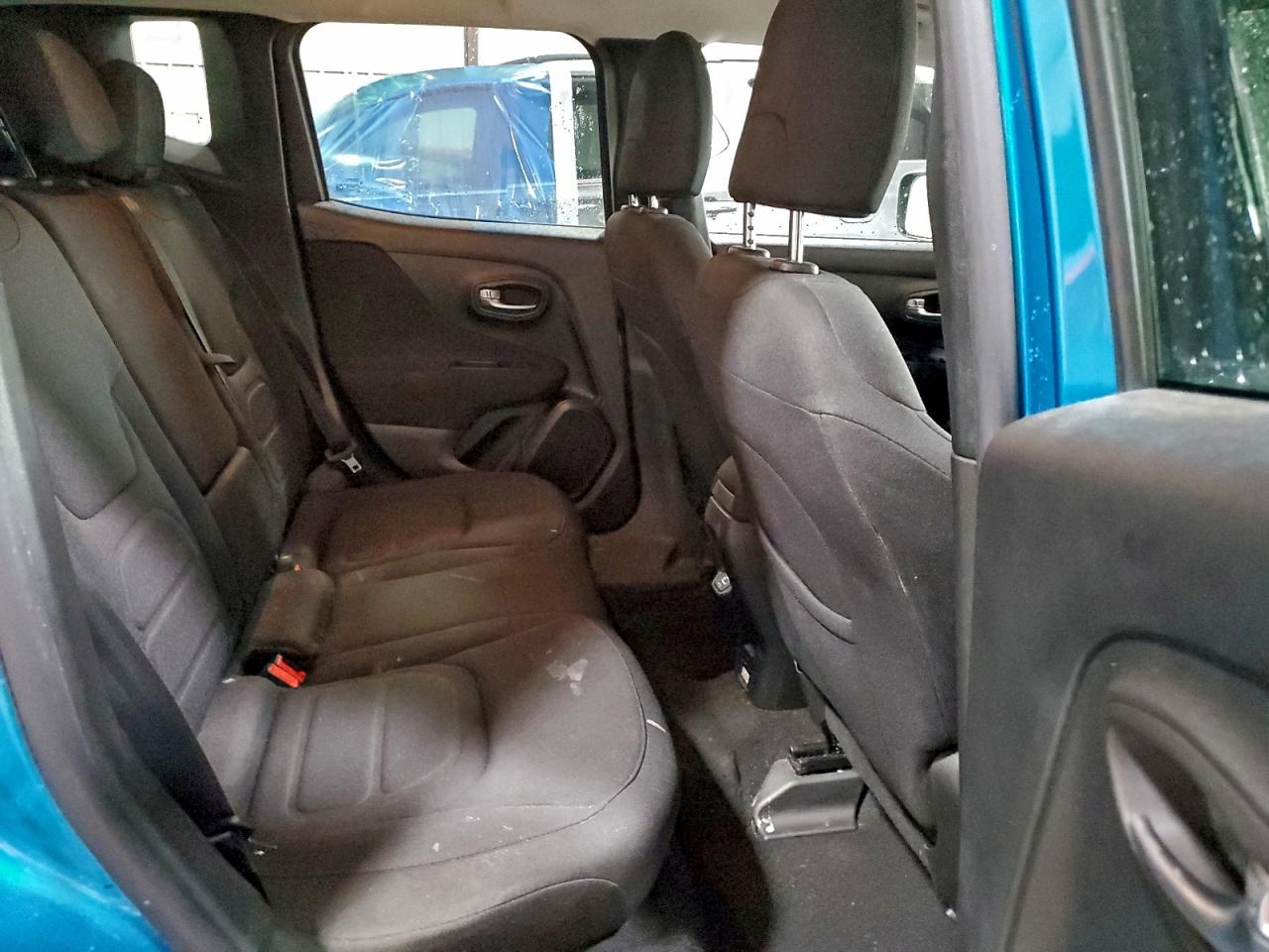 Jeep Renegade Latitude Image 14