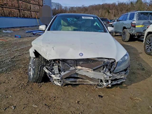 Mercedes-Benz C-Class 300 4matic Image 8