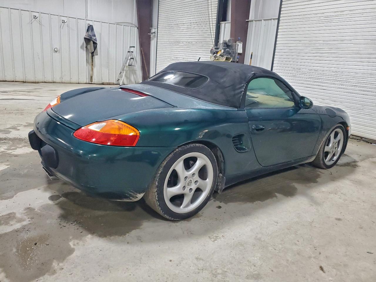 Porsche Boxster Image 2