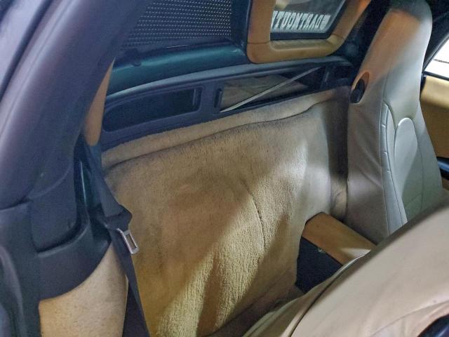 Porsche Boxster Image 10