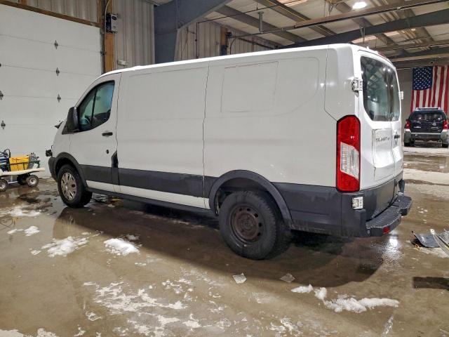 Ford Transit T-150 Image 4