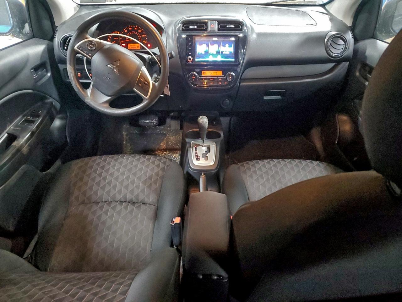 Mitsubishi Mirage Es Image 8