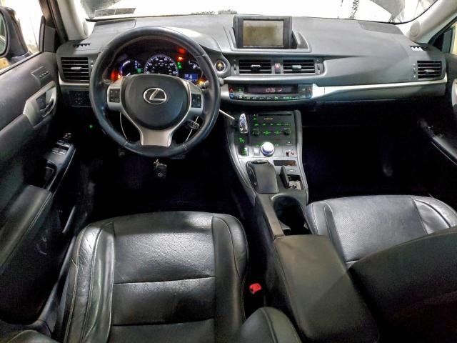 Lexus Ct 200 Image 2