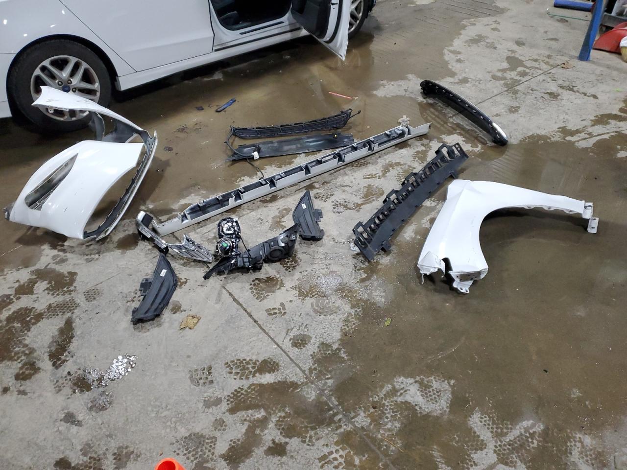 Ford Fusion Se Image 10