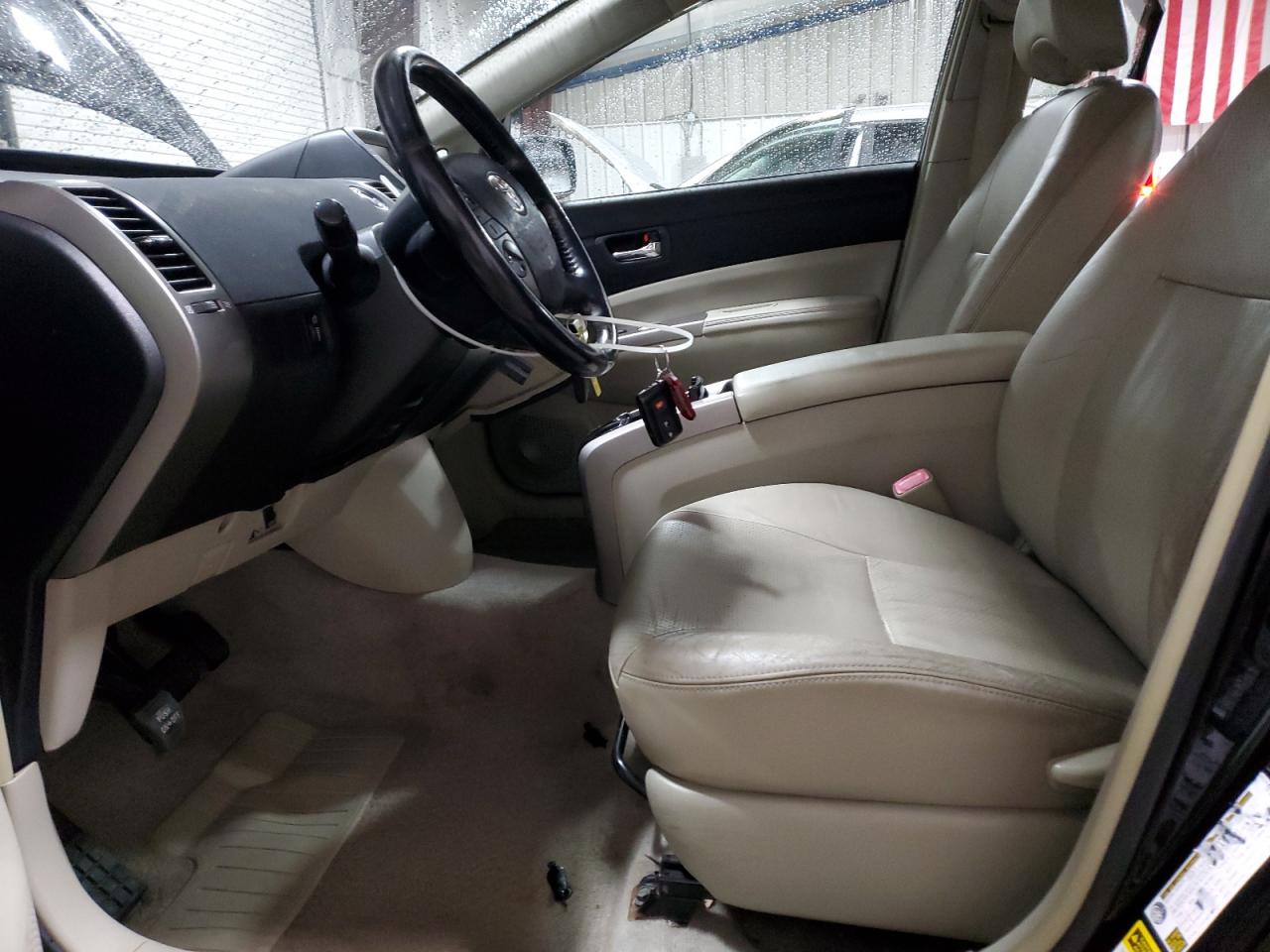 Toyota Prius Image 7