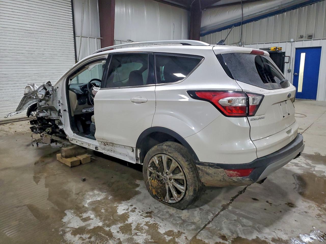 Ford Escape Titanium Image 6