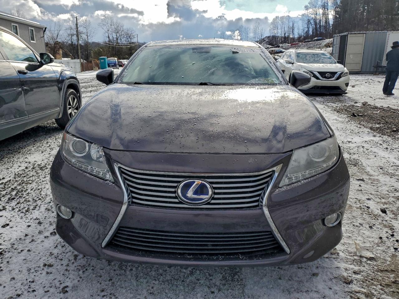 Lexus Es 300h Image 8