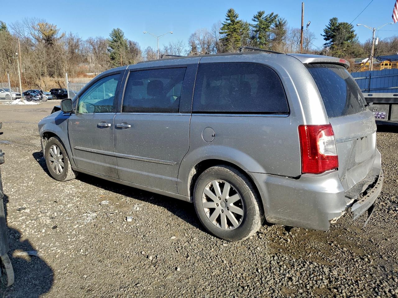 Chrysler Minivan Touring Image 7
