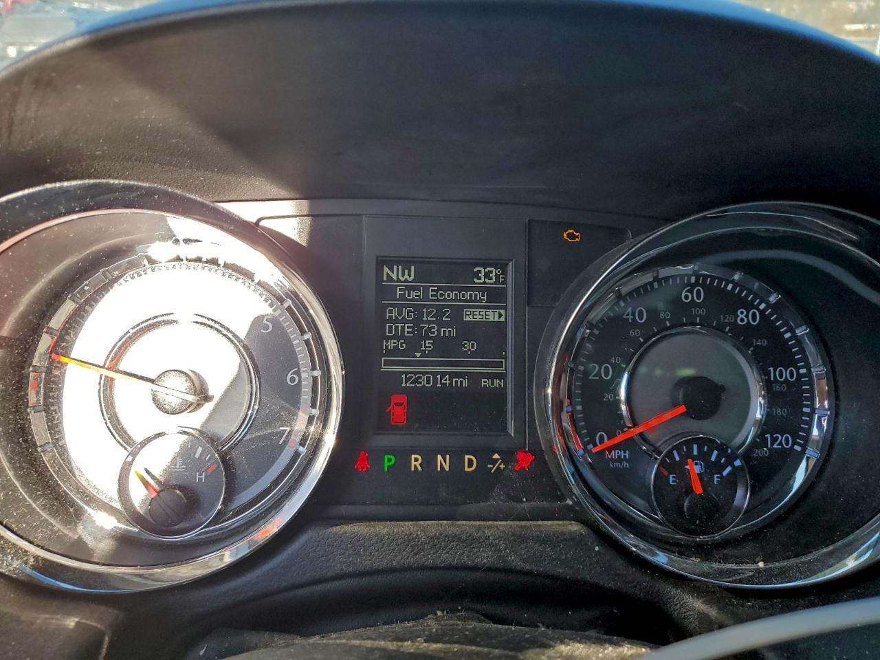 Chrysler Minivan Touring Image 10