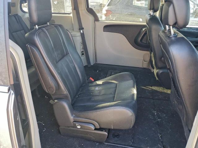 Chrysler Minivan Touring Image 5