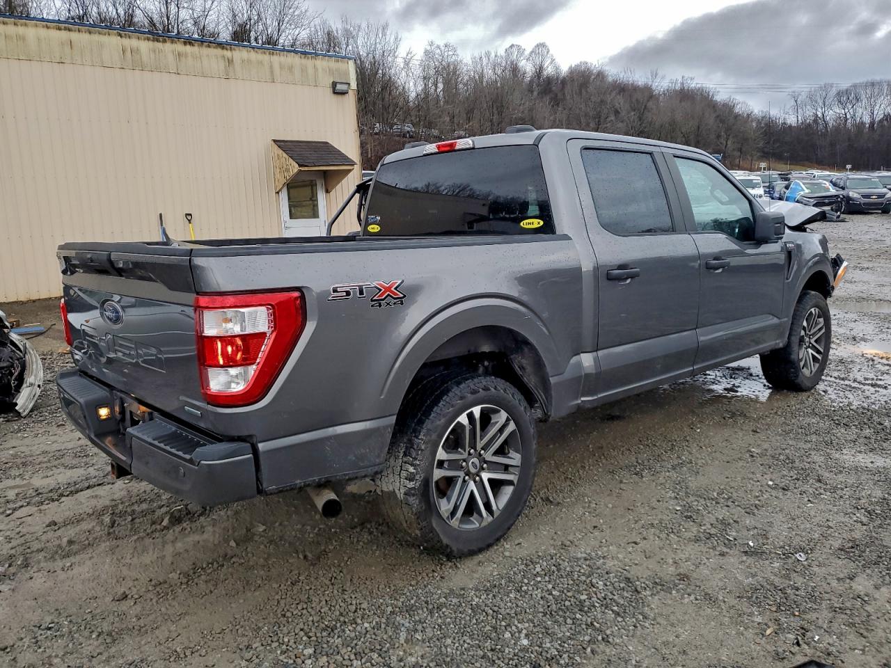 Ford F-150 Supercrew Image 12