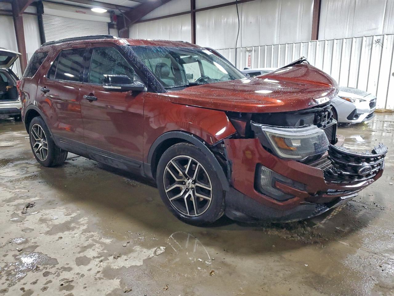 Ford Explorer Sport Image 5