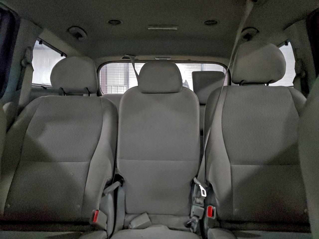 Kia Sedona Lx Image 11