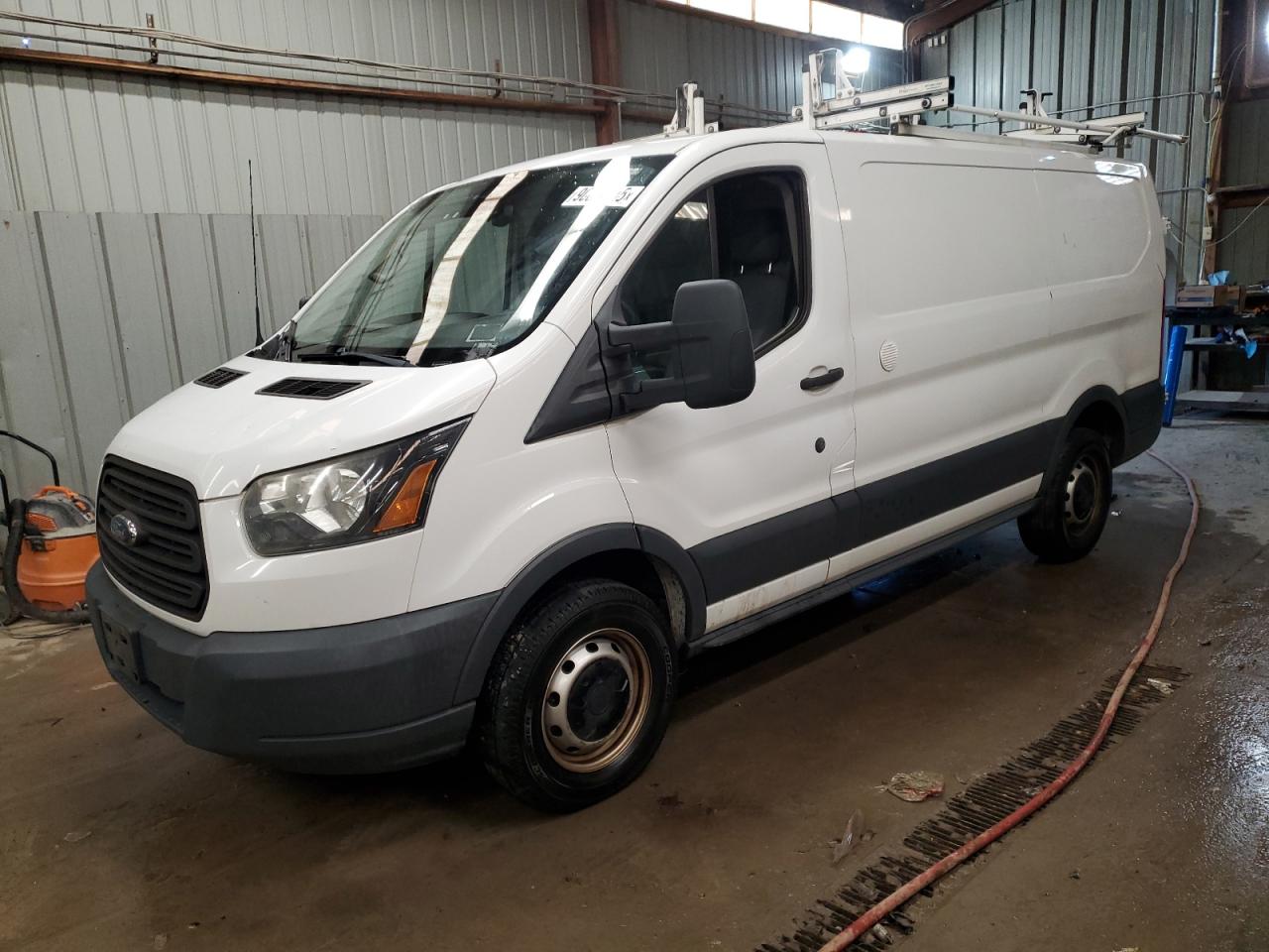 Ford Transit T-250 Image 1