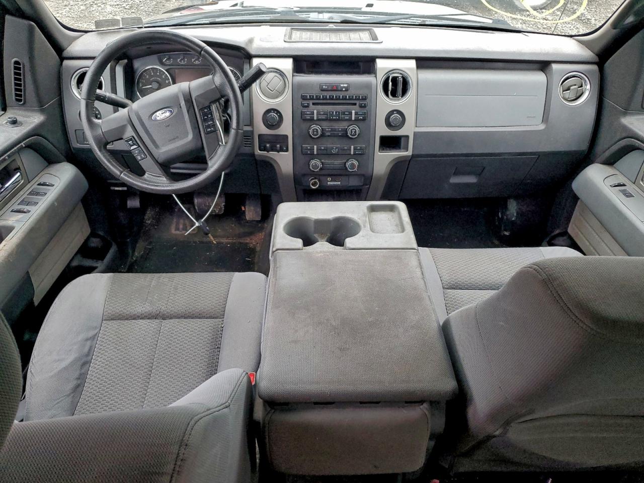 Ford F-150 Super Cab Image 11