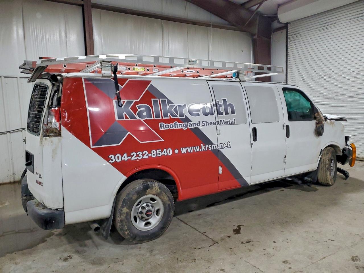 GMC Savana G2500 Image 3