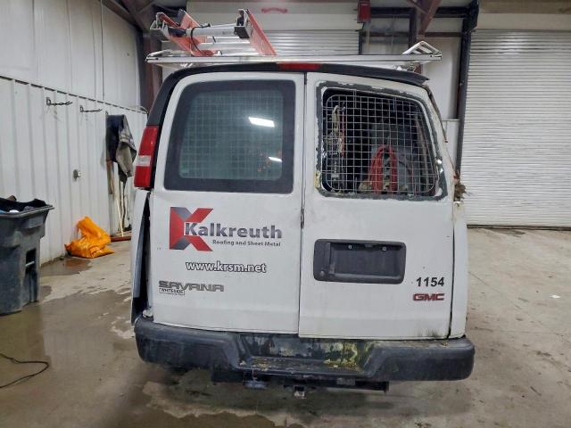 GMC Savana G2500 Image 11