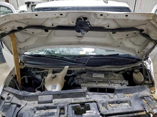 GMC Savana G2500 Image 8