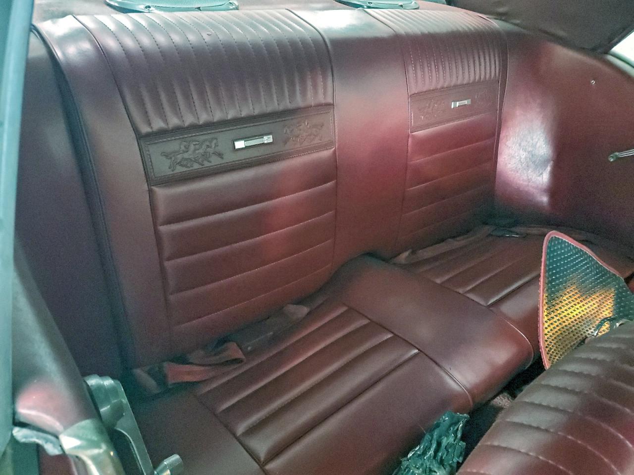 Ford Mustang Image 8