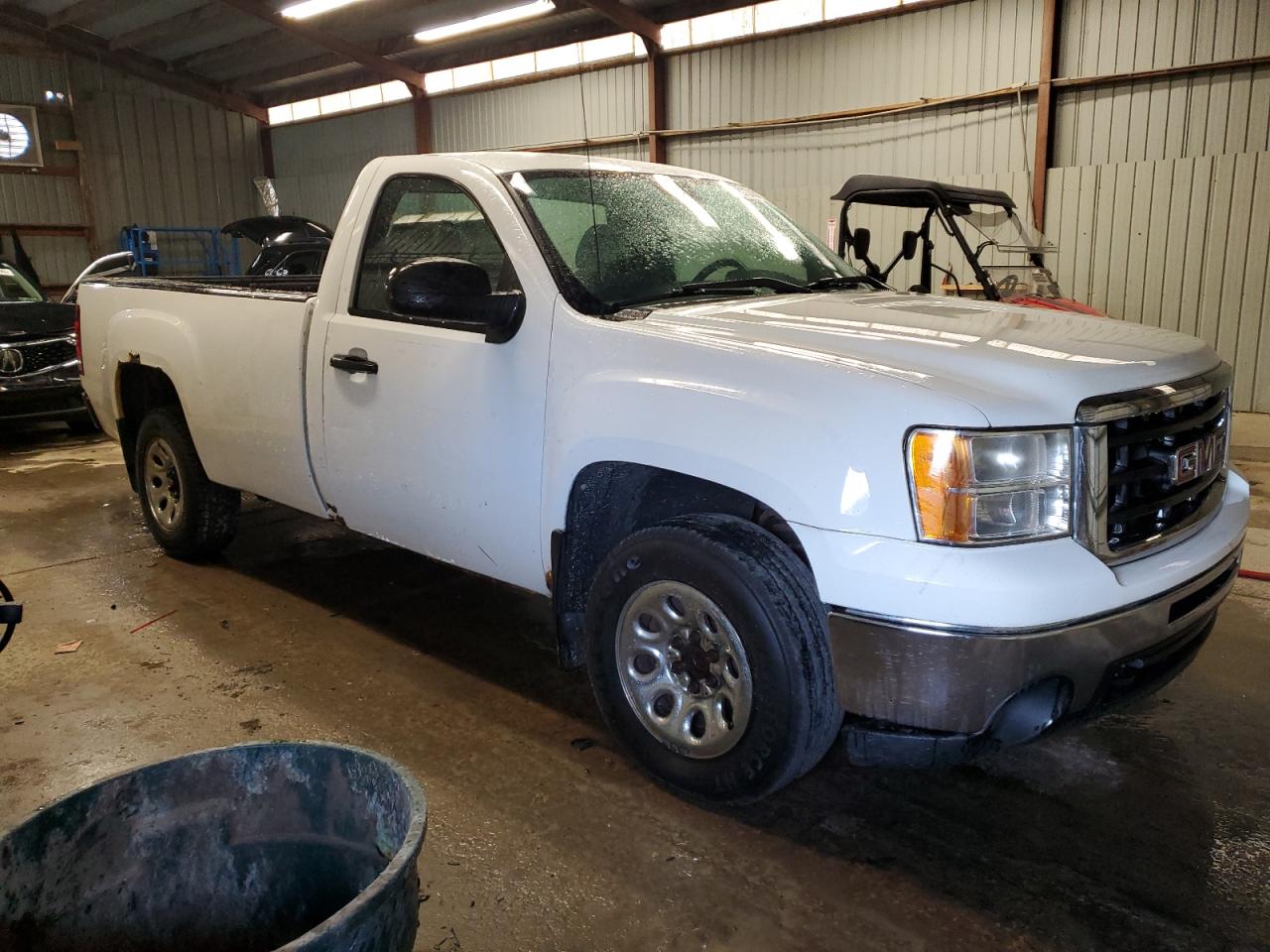 GMC Sierra C1500 Image 4