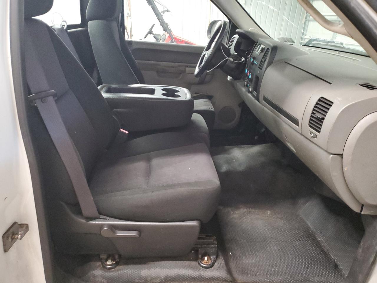 GMC Sierra C1500 Image 9