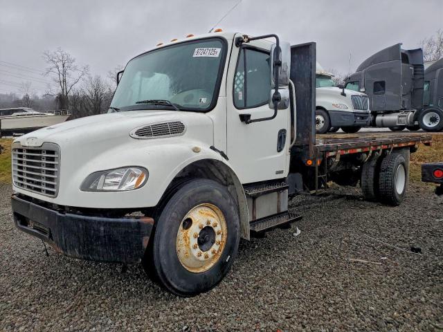  Salvage Freightliner M2 106 Med