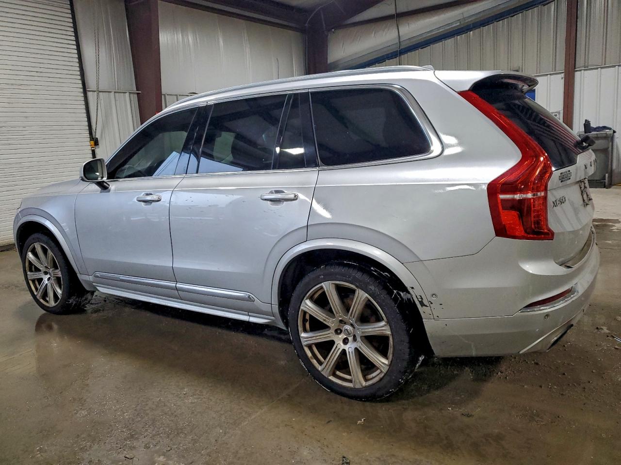 Volvo XC90 T6 Image 2