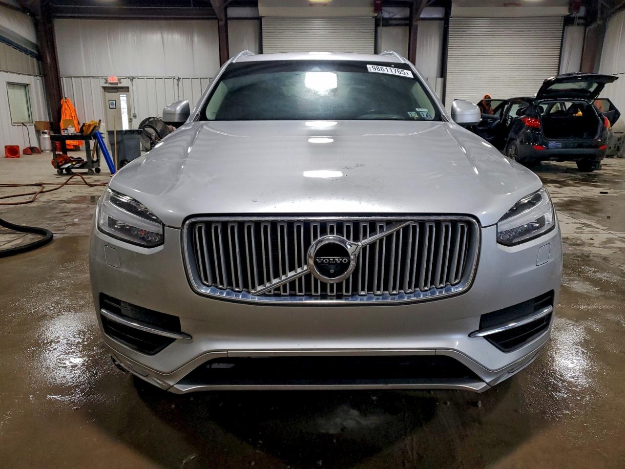 Volvo XC90 T6 Image 13