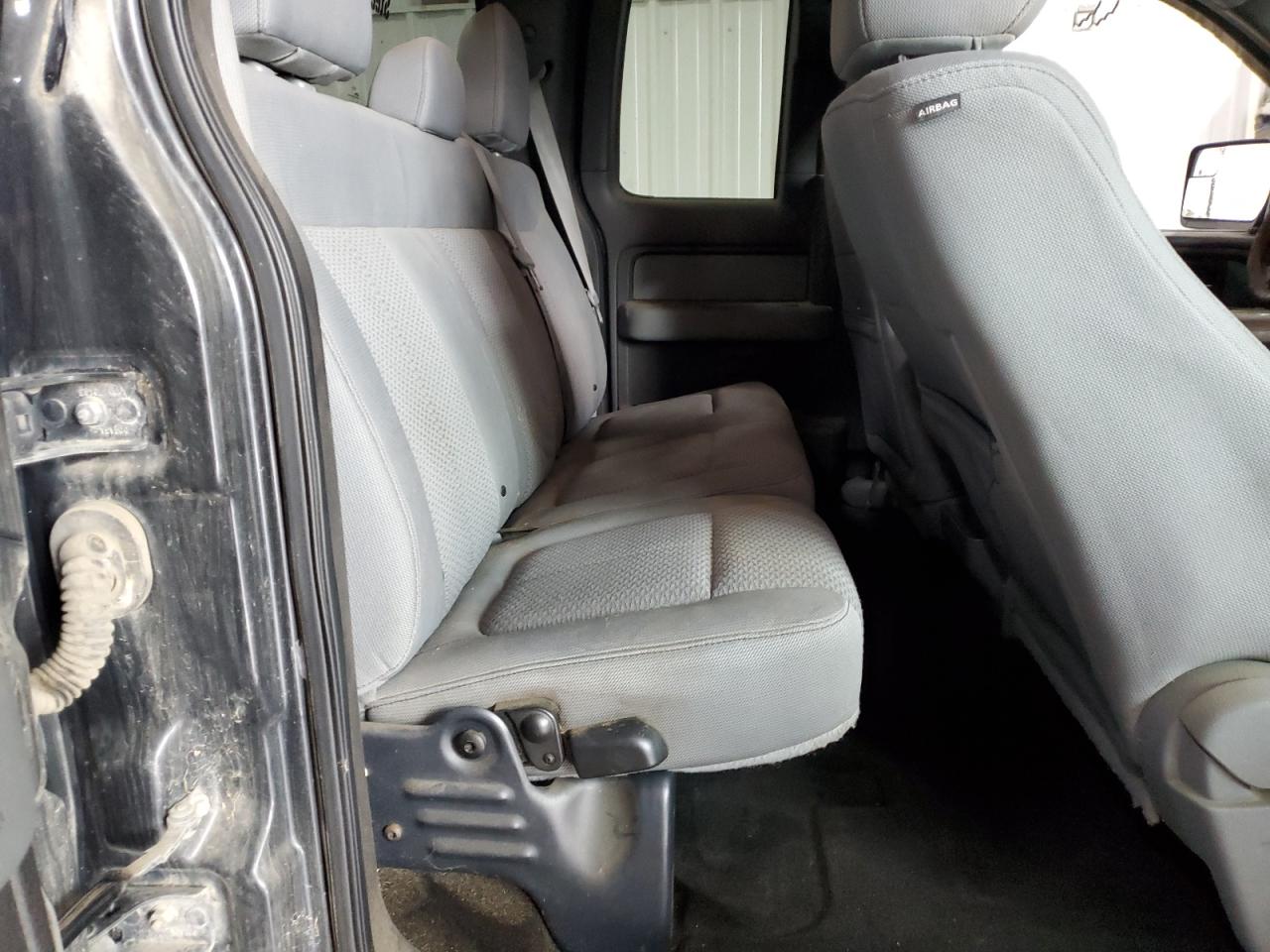 Ford F-150 Super Cab Image 8