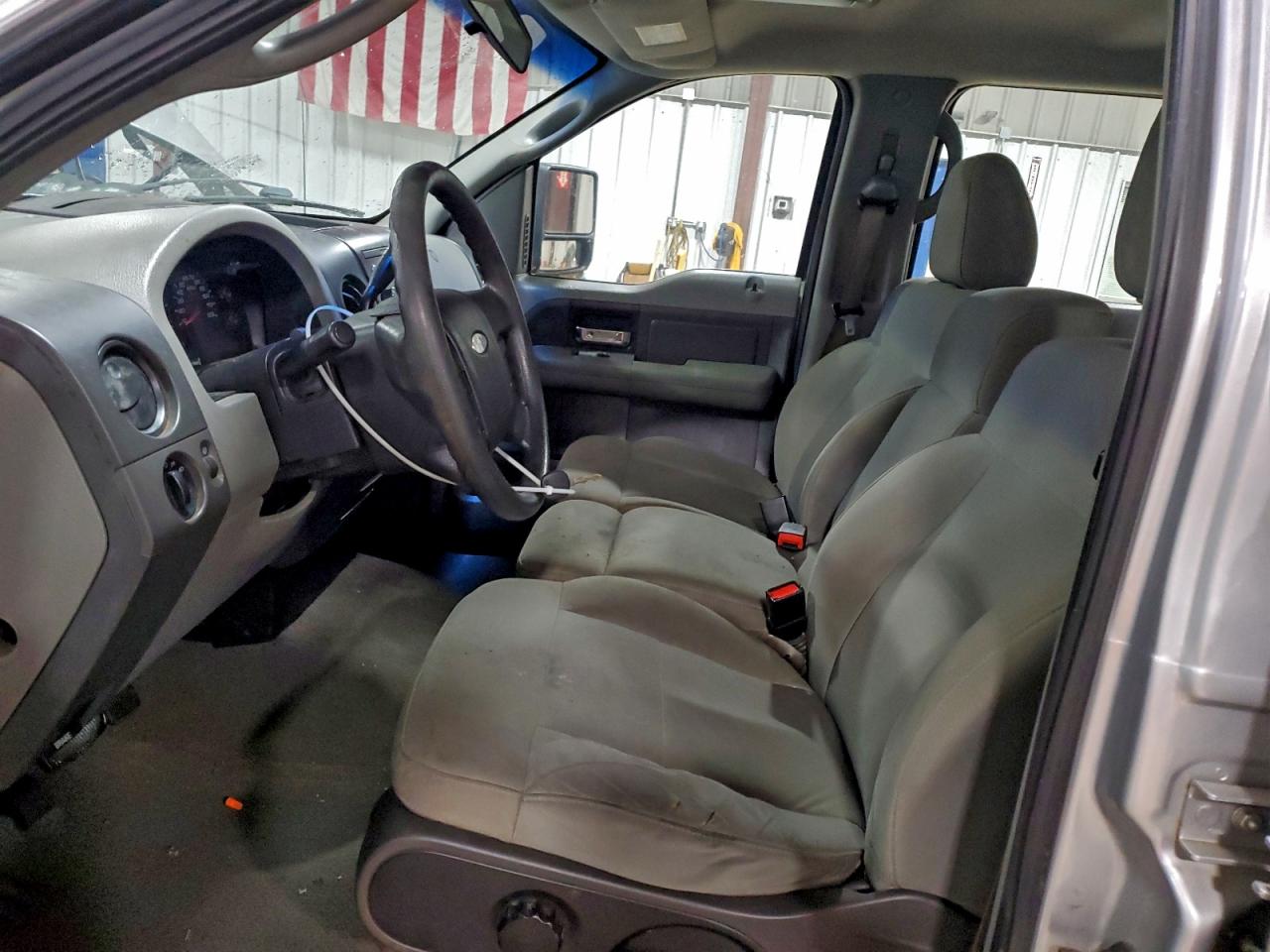 Ford F-150 Supercrew Image 7