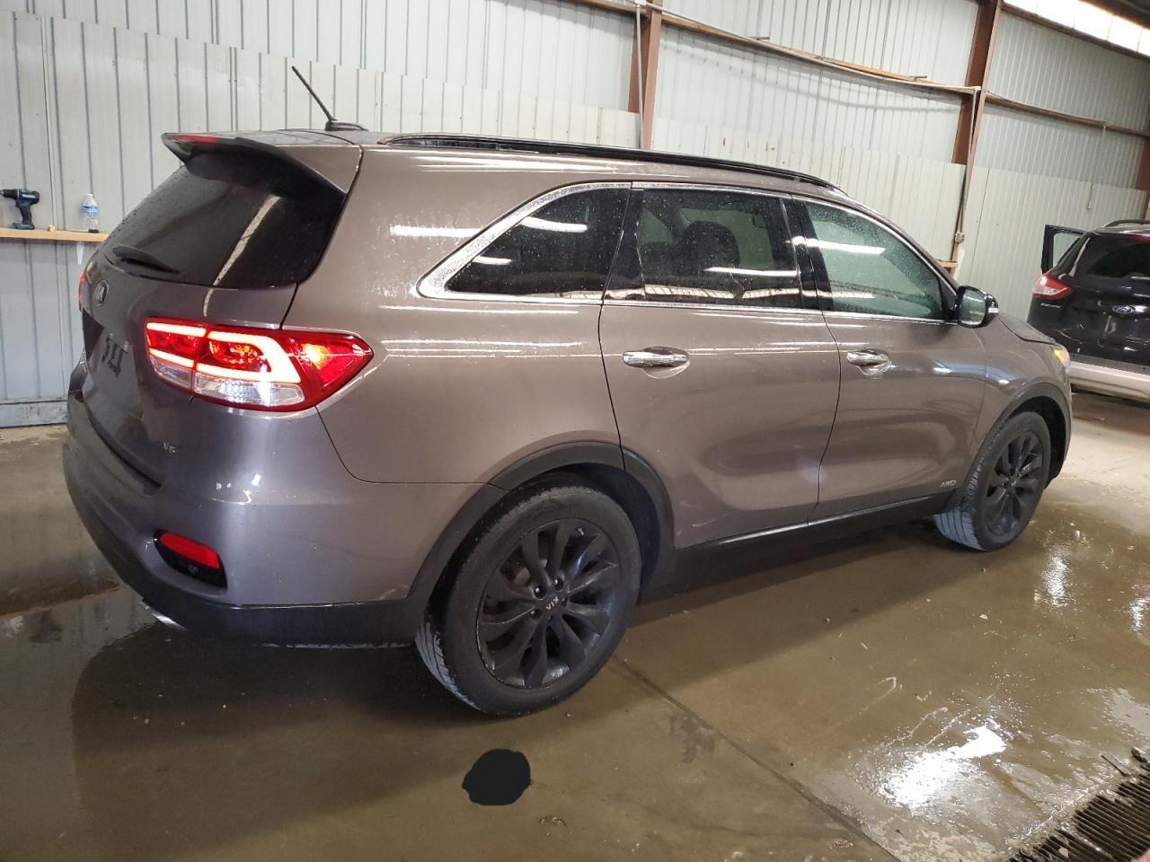 Kia Sorento Lx Image 12