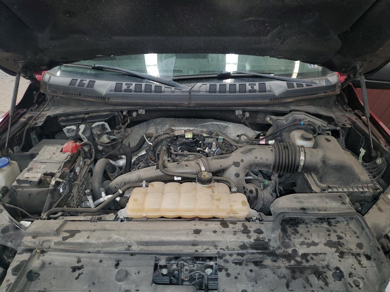 Ford F-150 Supercrew Image 12