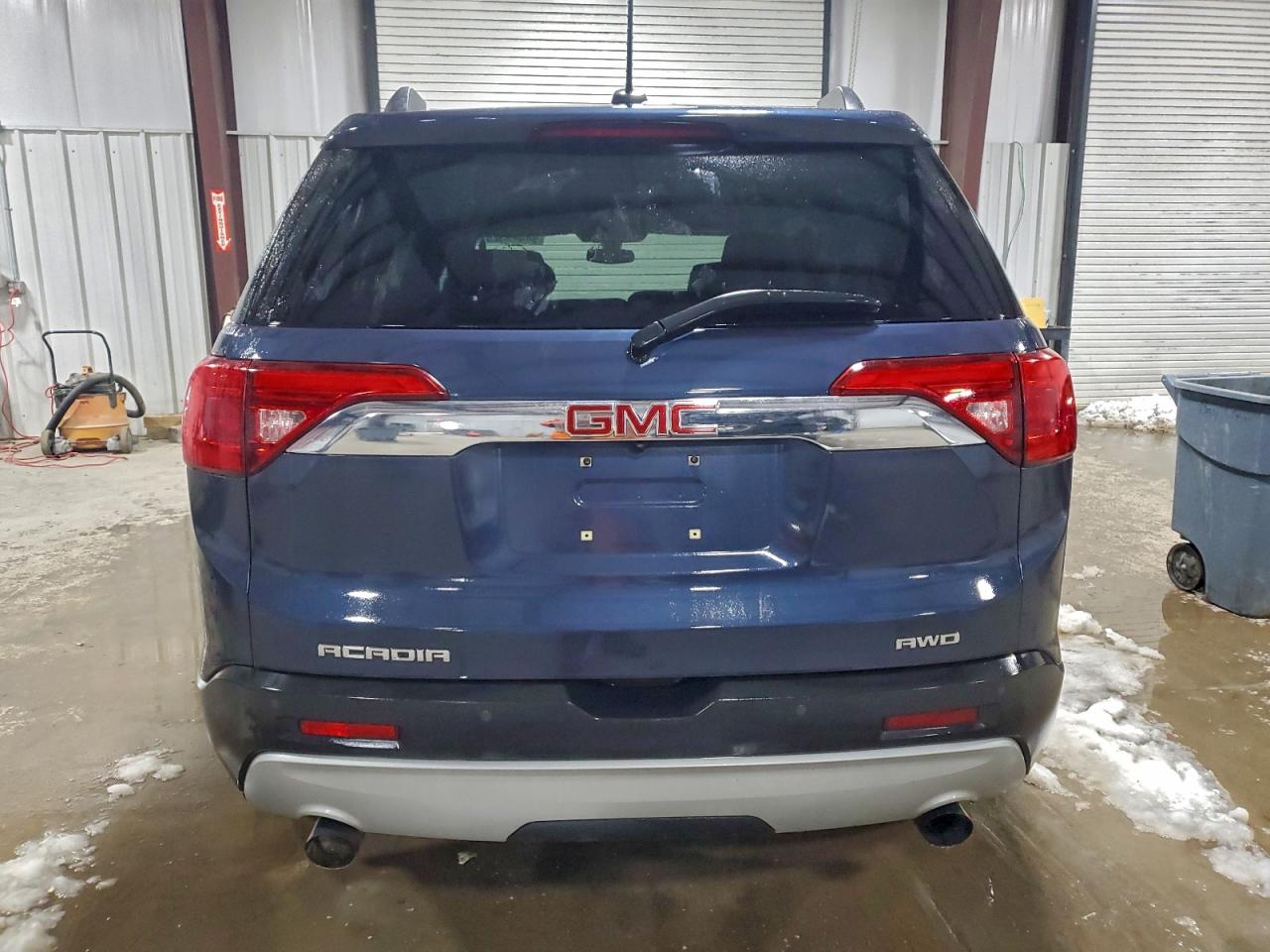 GMC Acadia Sle Image 11