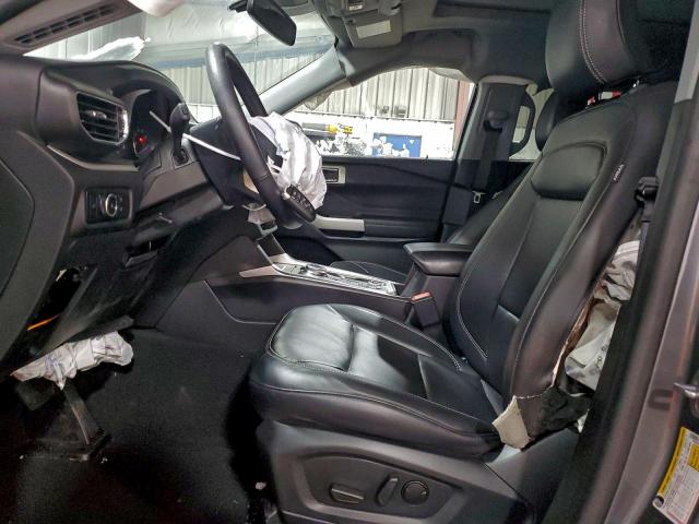 Ford Explorer Xlt Image 10