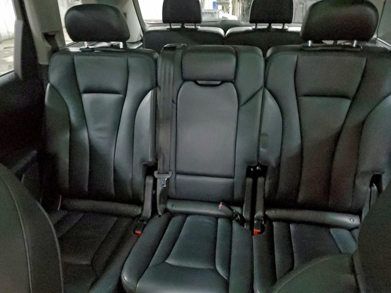 Audi Q7 Premium Plus Image 11