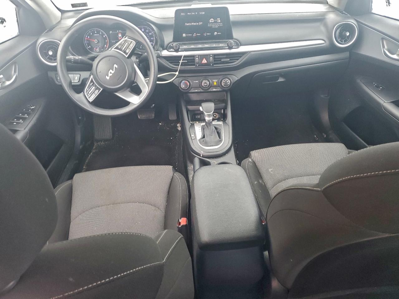 Kia Forte Lx Image 11